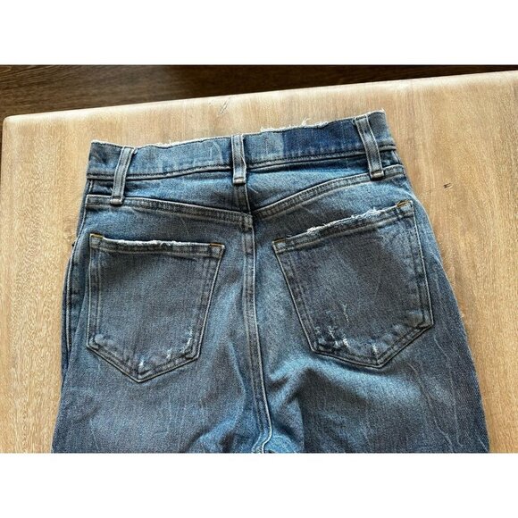 Abercrombie Curve Love Ultra High Rise 90s Straight Jean Medium Wash Size 25 - Picture 4 of 5